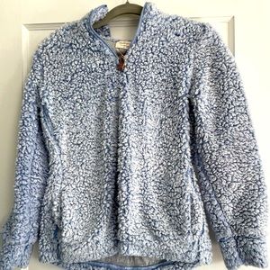 Super soft fluffy sweater, very warm